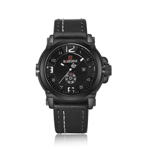 Men’s quartz watch with water-resistant casing.