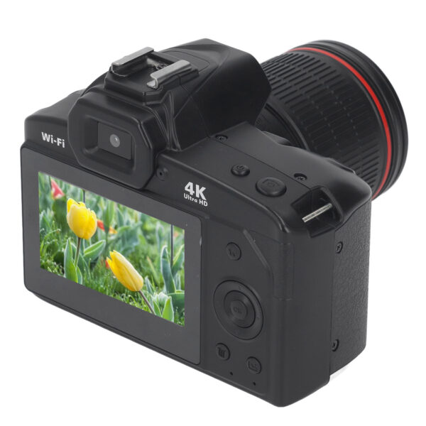 Compact digital camera with a 3 inch IPS screen