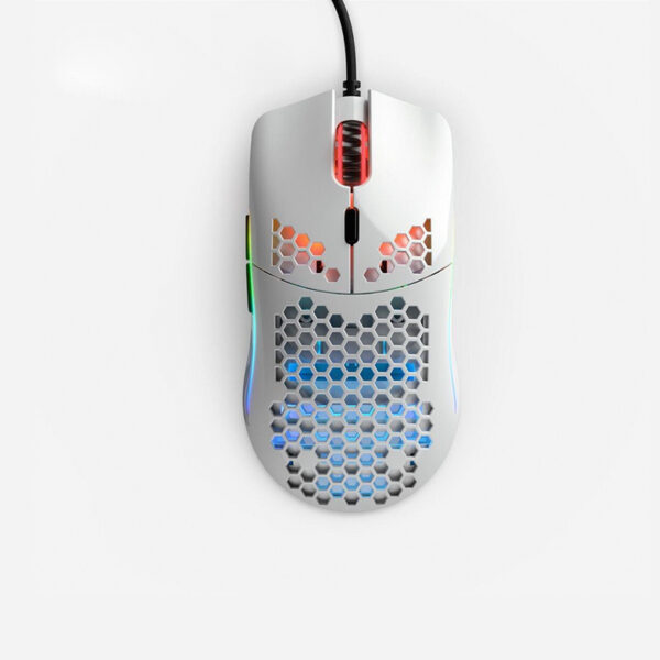 Dongdong RGB gaming mouse with illuminated light effects.